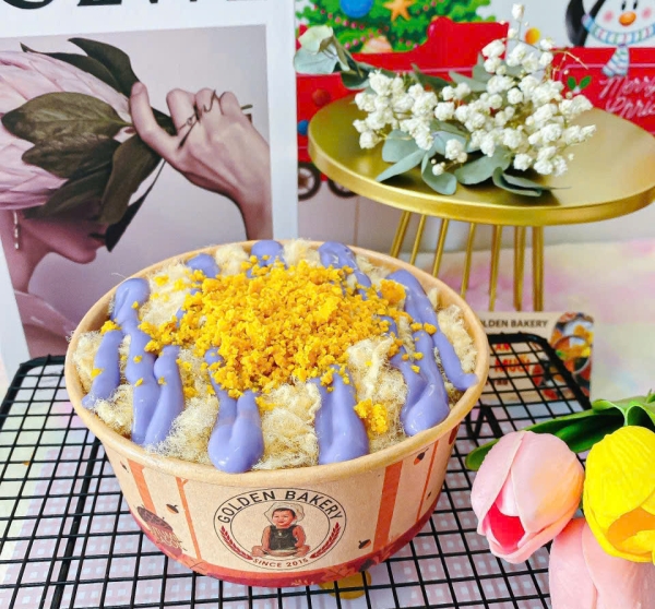 Bánh Bông Lan Trứng Muối Sốt Khoai Môn Chà Bông Heo