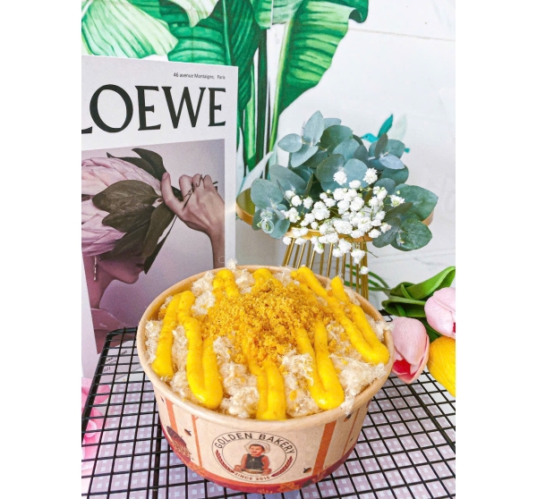 Bánh Bông Lan Sốt Hoàng Kim Chà Bông Heo