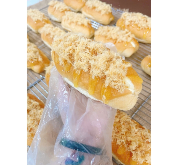 Bánh Mì Phô Mai Chà Bông